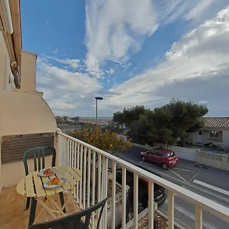 Apartament T3 Avec Balcon A 50m De La